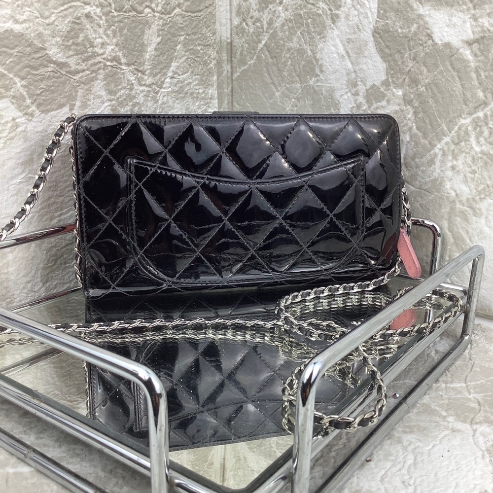 Chanel WOC - Picture 3 of 11